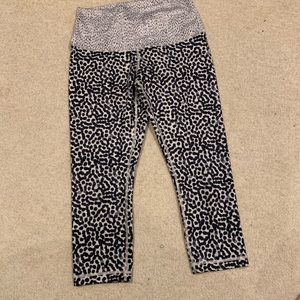 Lululemon cropped leggings